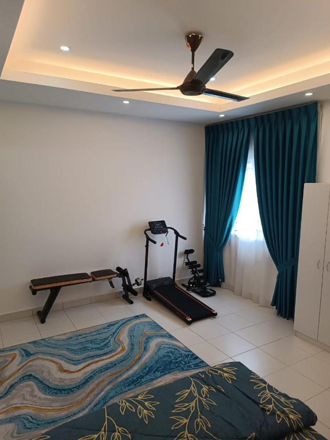 In Homestay Corner Batu Pahat Luaran gambar